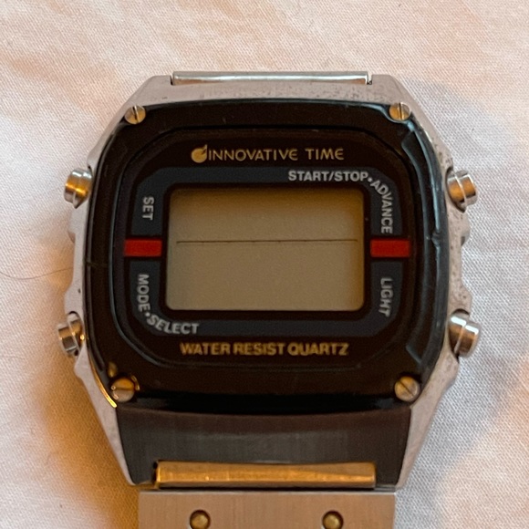 Vintage Innovative Time digital watch. - Picture 7 of 11